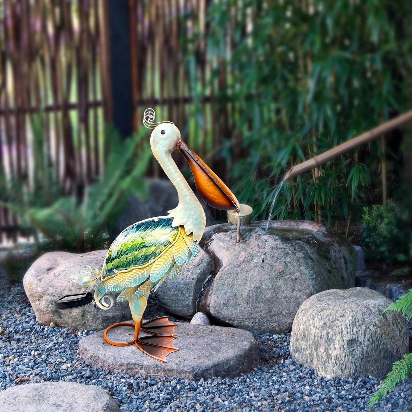 HONGLAND Solar Metal Pelican Statues Garden Sculpture & Statues, Glass Outdoor Pelican Yard Art Coastal Ocean Bird Decor Lawn Ornament for Backyard Porch Patio Decor（19 Inch）