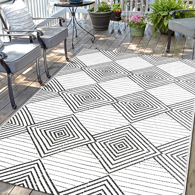Waterproof Outdoor Rug 5x8ft, Foldable Reversible Plastic Straw Mat for Patio RV Deck Porch Backyard Balcony Camping Picnic Beach Indoor Outdoor Carpet, Black&White
