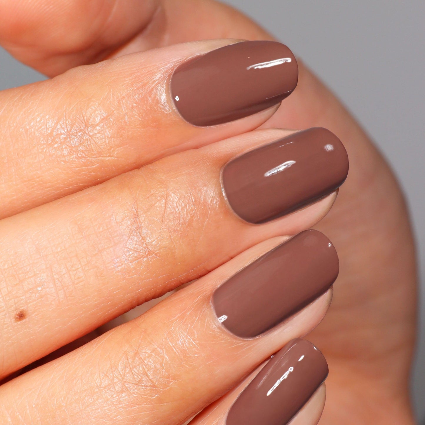 LONDONTOWN Gel Nail Polish - Long-Lasting UV/LED Formula, High-Shine, No Odor or Fumes, Streak-Free Color, Vegan & Cruelty-Free,