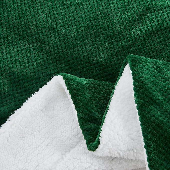 SOCHOW Waffle Sherpa Fleece Throw Blanket, Super Soft Fuzzy Warm, Lightweight Fluffy Reversible Plush Blanket for Bed Sofa Couch, 60 x 80 Inches Forest Green