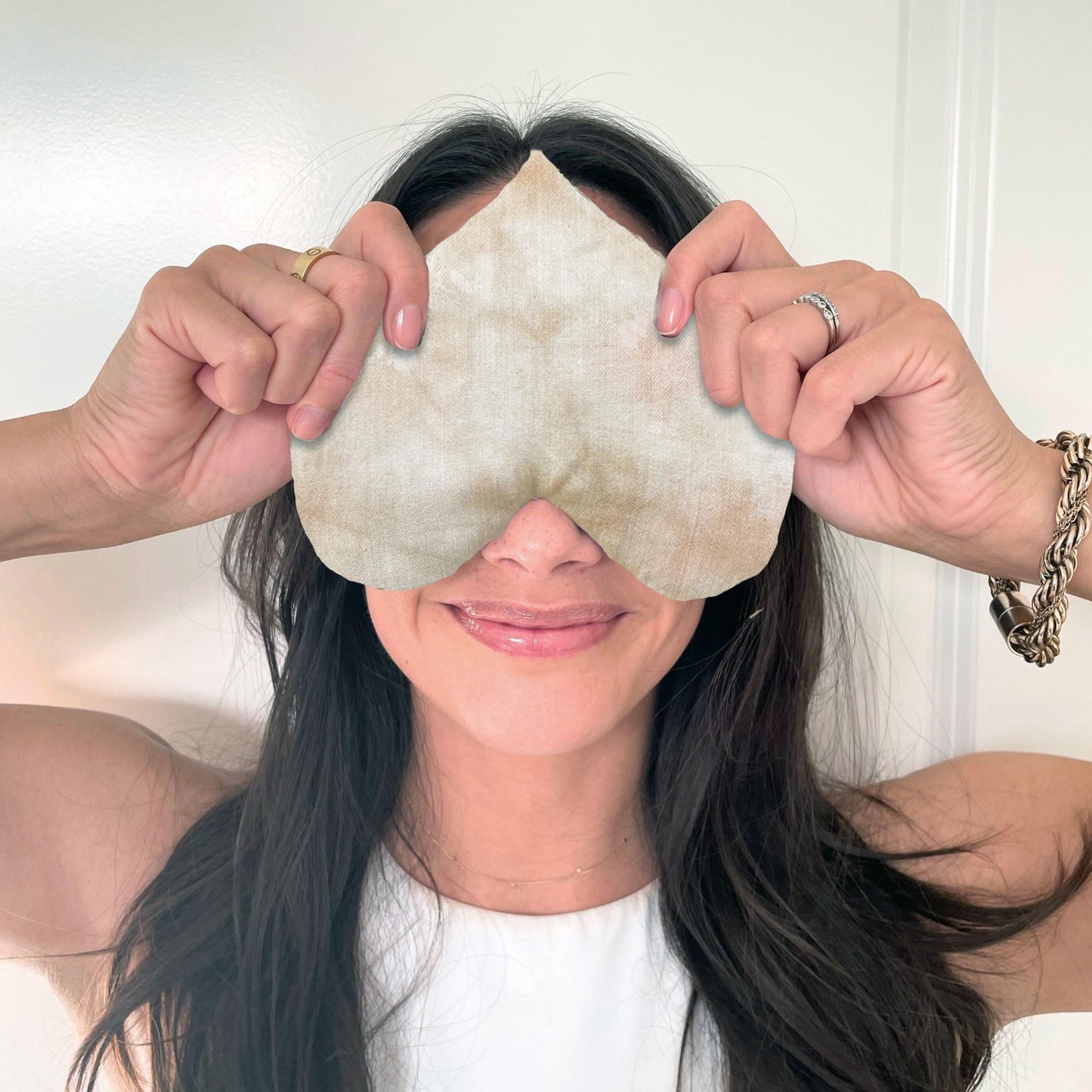Stillnus Handcrafted Weighted Heart Eye Pillow - Bamboo Cotton with Organic Lavender & Flaxseed - Hot & Cold Relaxation, Ready-to-Gift Self-Care & Meditation Accessory