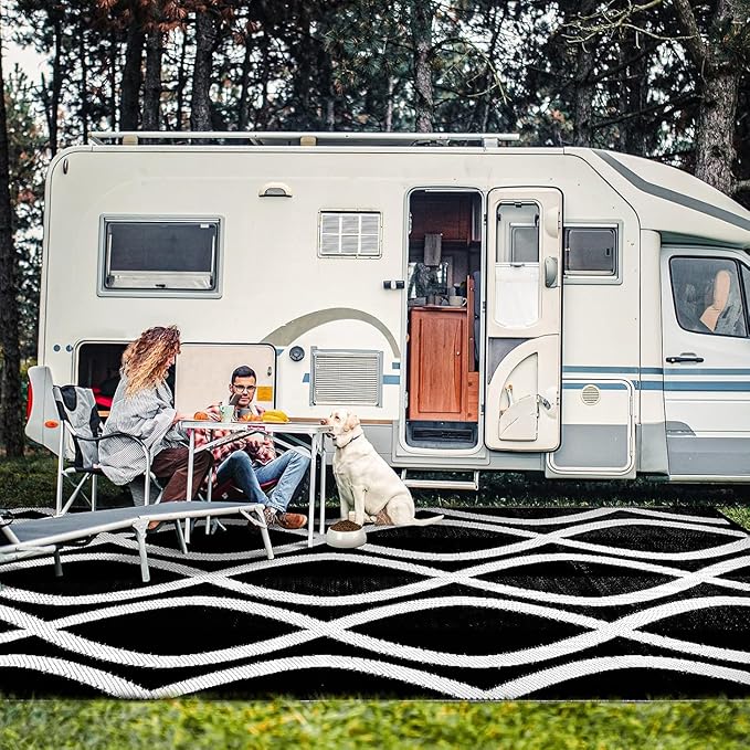 wikiwiki Outdoor Rug, 9x18ft Waterproof Reversible Mat Indoor Outdoor Rugs Carpet, Small Area Rug Plastic Straw Rug for Patio Deck Balcony Pool RV Camping Beach Picnic, Black & White, Rugscape Series