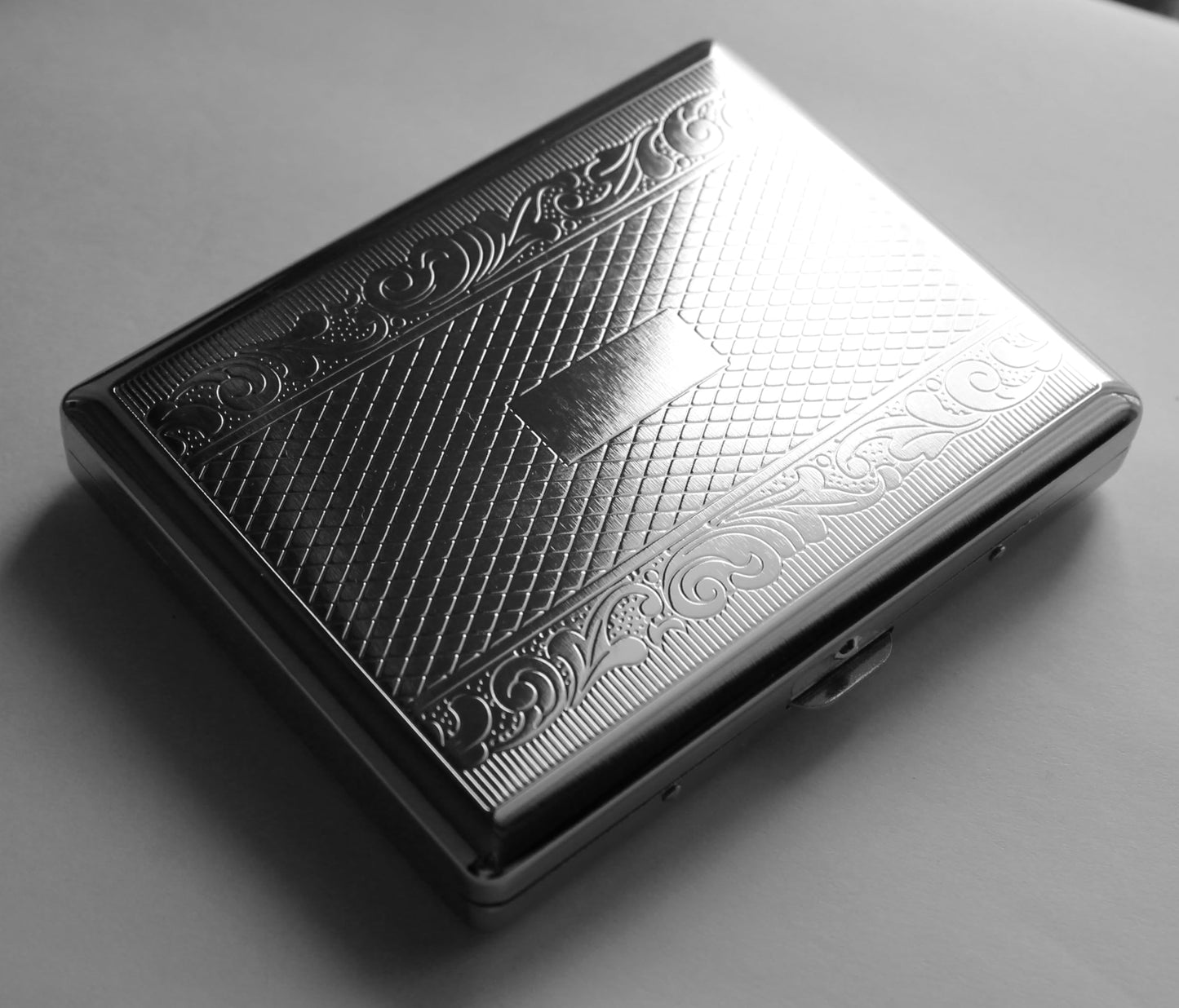 Retro Cigarette Case Victorian Style Metal Holder for Regular, King and 100's Size Credit Card Holder Pocket RFID Protective Security Wallet (Lin-L100)