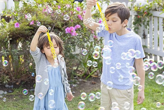 Gazillion Giant Bubble Solution 1 L – Creates Huge, Extra‑Elastic Bubbles, Safe & Non‑Toxic, Includes 7‑in‑1 Bubble Wand, Outdoor Refill for Wands, Machines & Kids’ Party Fun Ages 3 +