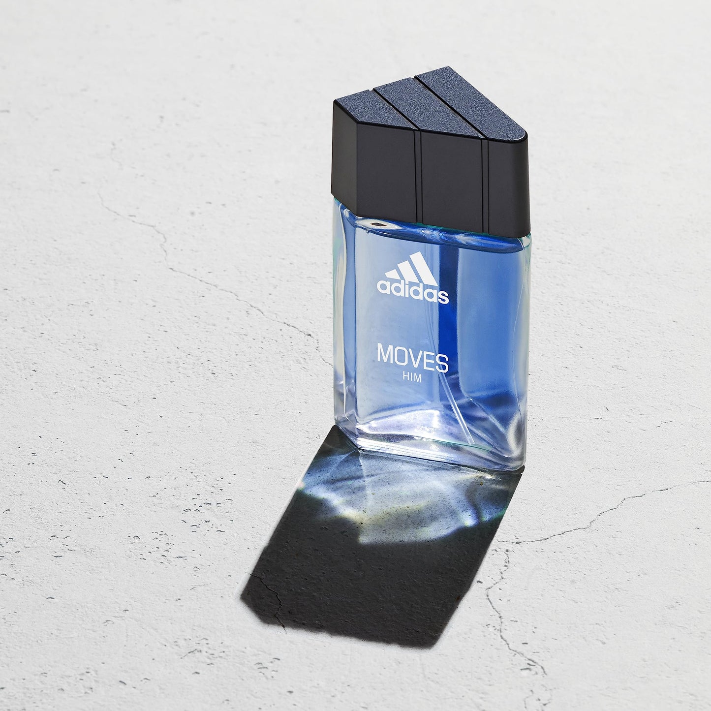Adidas Moves Him Eau de Toilette 1 fl oz (Pack of 1), Notes of Green Apple, Cedarwood, Musk, Men's Fragrance, Long Lasting, Spor