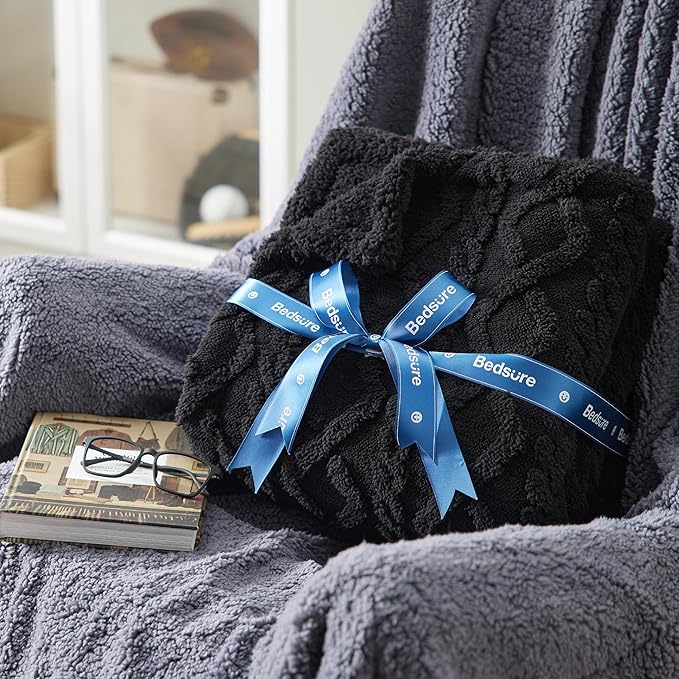 Bedsure Sherpa King Size Blanket for Bed- GentleSoft Fleece Fluffy & Cozy Cable Jacquard Tufted for Women Gift, Thick and Warm Blankets for Winter, Black, 108x90 Inches
