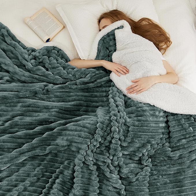 Bedsure Sherpa Blanket King Size for Bed - Super Soft, Cozy Fleece Thick Warm Blanket for Winter, GentleSoft Home Room Decor, Dark Green, 108x90 Inches