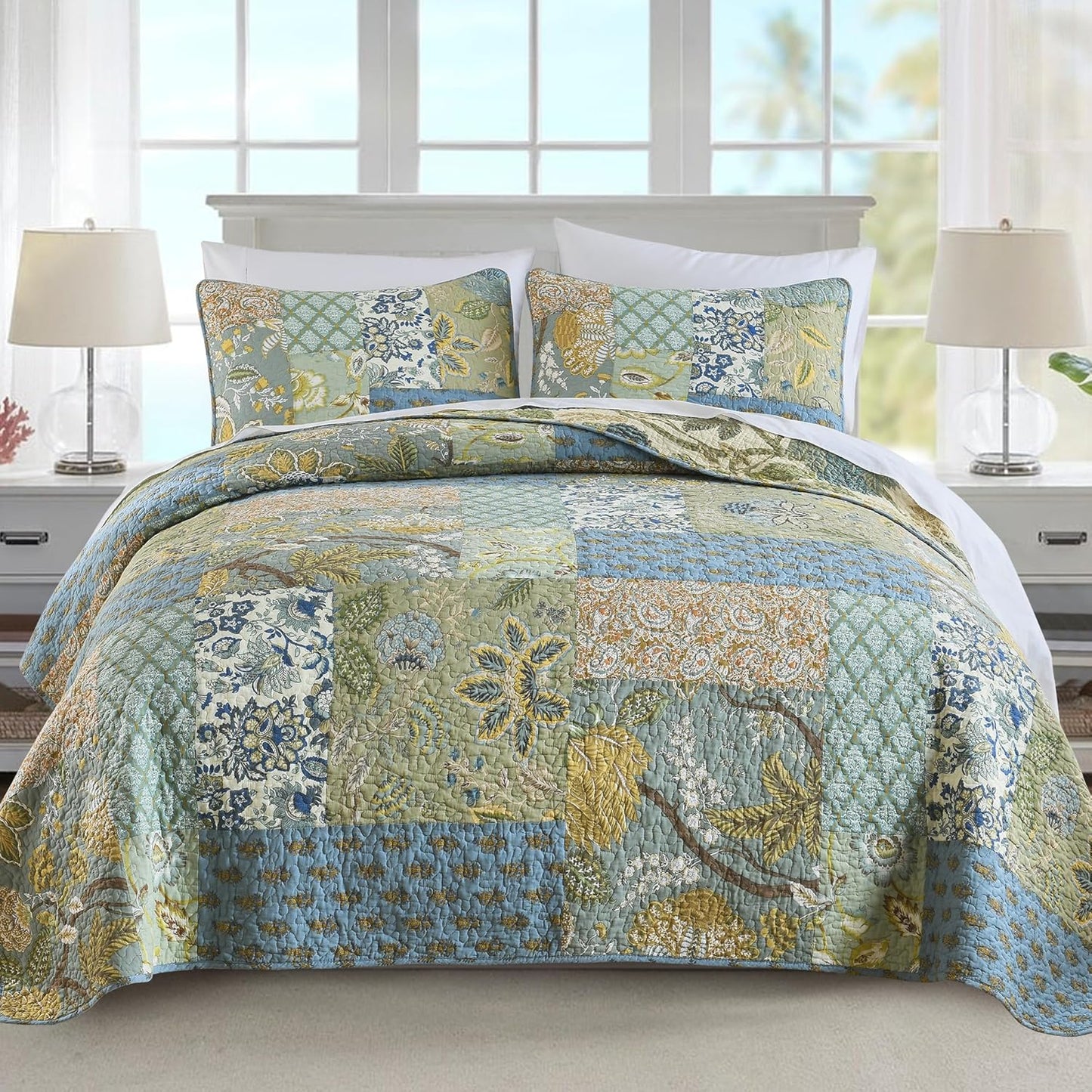 NEWLAKE Quilt Set Queen Size, 100% Cotton Patchwork Green Bohemian Quilt Sets, Reversible Bedspread Lightweight and Breathable for All Seasons, Soft Quilted Bedspread with 2 Pillow Shams