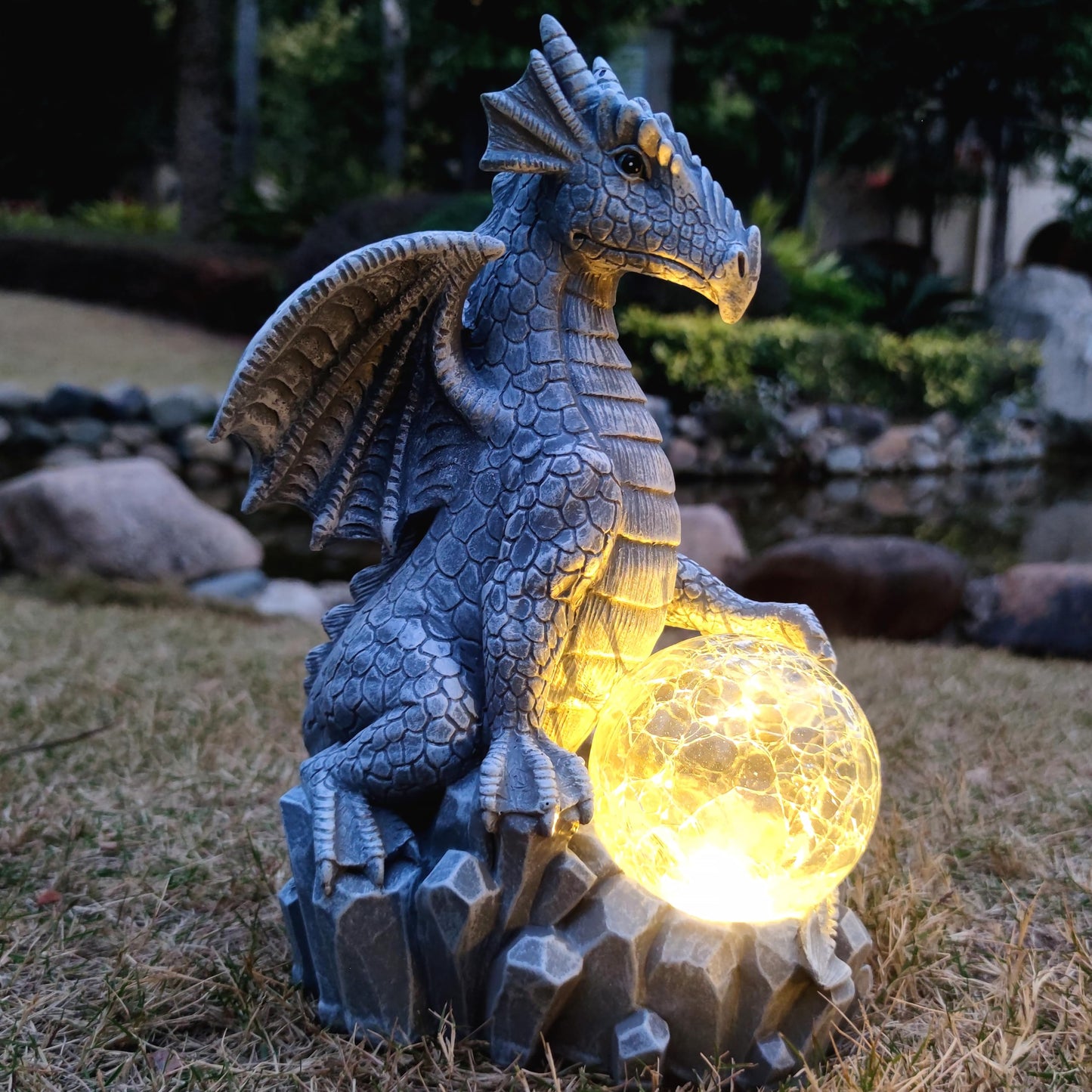 RCTTICUU Solar Dragon Garden Statues Outdoor Decor, Resin Dragon Figurine with Solar Crackle Globe LED Lights Lawn Patio Balcony