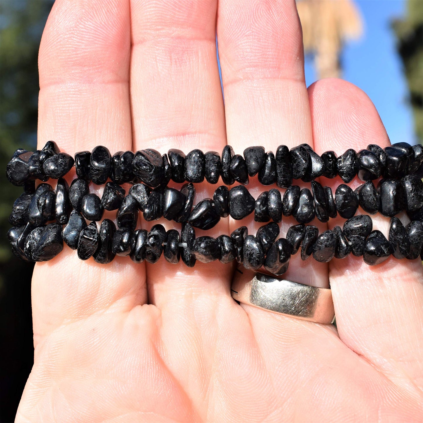 Zenergy Gems [1] CHARGED 7 Black Tourmaline Crystal Chip Bracelet Tumble Polished Stretchy + Selenite Heart Charging Crystal Inc
