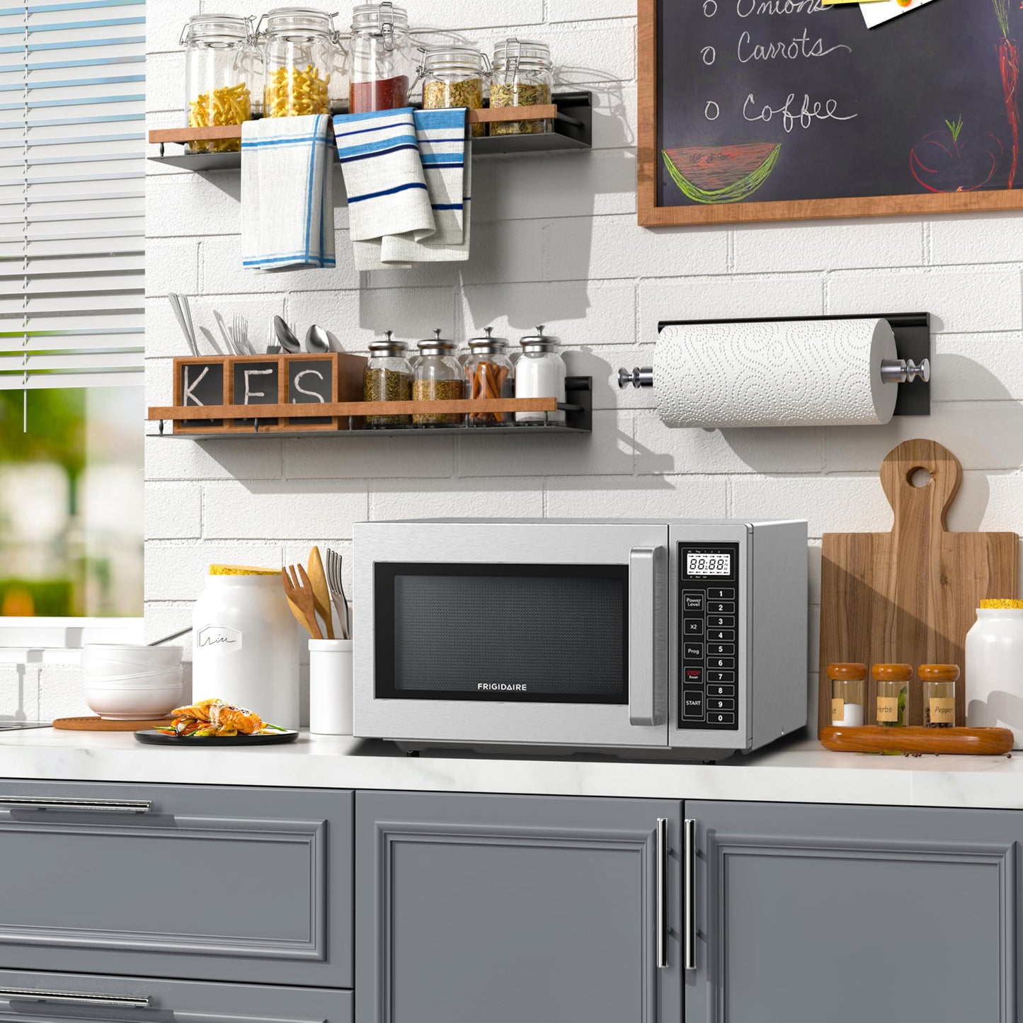 FRIGIDAIRE COMMERCIAL Kitchen Microwave Oven, 0.9 Cu Ft (1000 Watts), NSF certified
