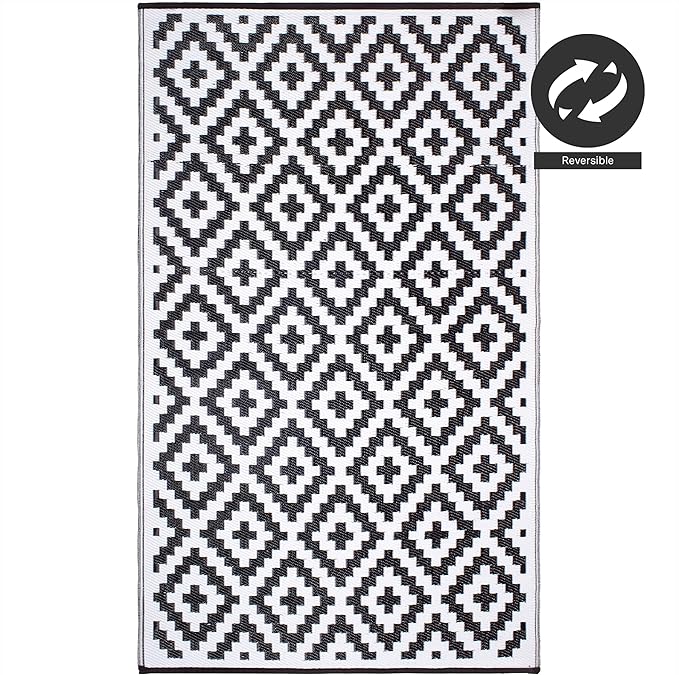 FH Home Outdoor Rug - Waterproof, Fade Resistant, Reversible - Premium Recycled Plastic - Geometric - Large Patio, Deck, Sunroom, Camping, RV - Aztec - Black & White Crease Free - 6 x 9 ft