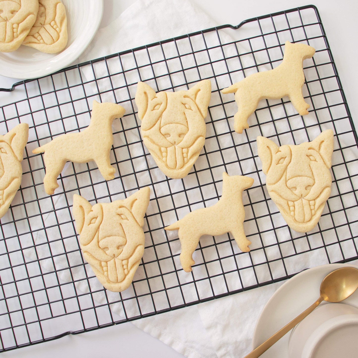 Set of 2 English Bull Terrier cookie cutters (Designs: English Bull Terrier Silhouette and English Bull Terrier Face), 2 pieces - Bakerlogy