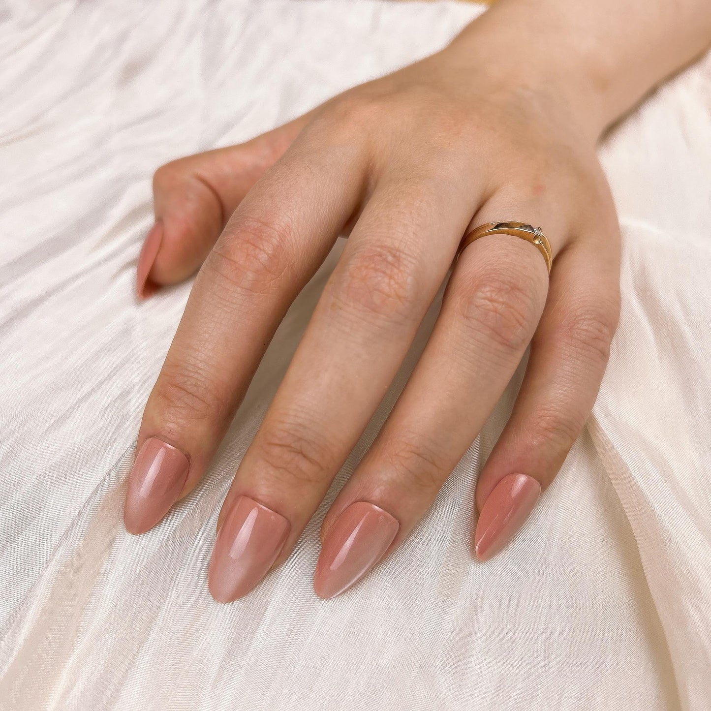 MRSCOL Press on Nails-Shiny Auburn, Press on Nails Almond,Short Reusable 16 Sizes - 32 Nail Kit with Glue