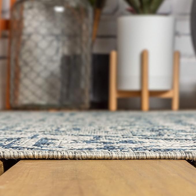 JONATHAN Y SMB105B-4R Estrella Bohemian Medallion Textured Weave Indoor/Outdoor Area Rug, Coastal, Traditional, Vintage for Bedroom, Kitchen, Living Room, Easy-Cleaning, Navy/Gray, 4' Round