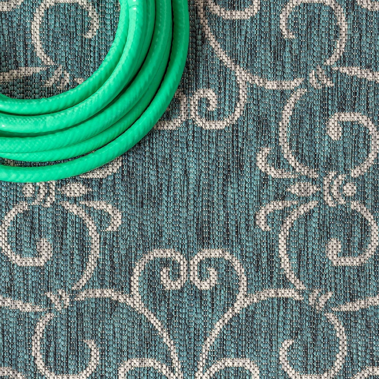 JONATHAN Y Vintage Filigree Indoor Outdoor Runner Rug 2X10 Teal/Gray, Charleston Textured Weave for Backyard, Patio, Porch, Easy-Cleaning, High Traffic, Pet-Friendly, Non-Shedding (SMB106F-210)