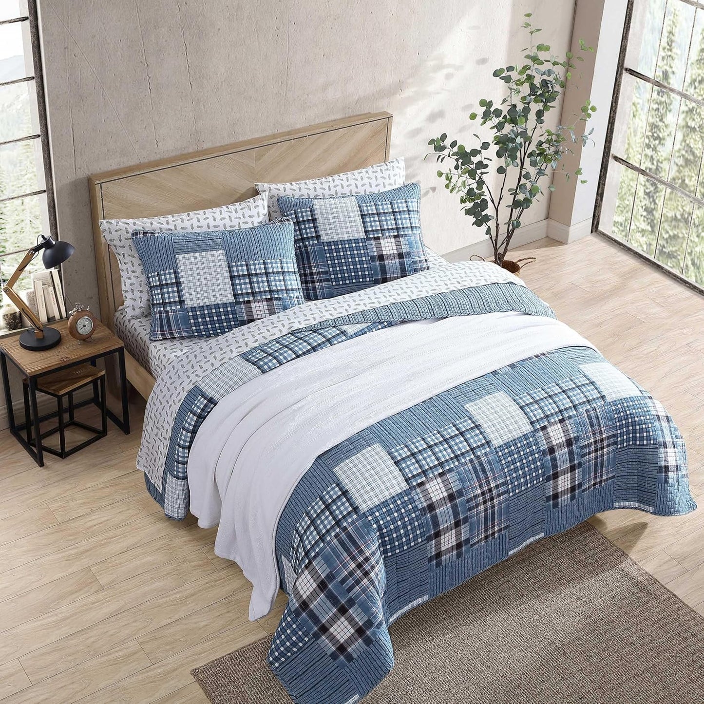 Eddie Bauer - King Quilt Set, Reversible Cotton Bedding with Matching Shams, Classic Floral Home Decor with Plaid Reverse (Flower Field Green, King)