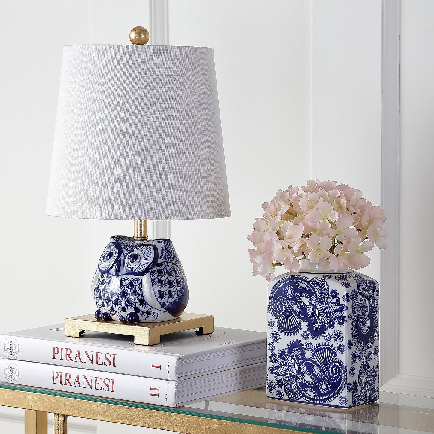 Jonathan Y Justina 16 Ceramic Led Table Lamp, Blue/White, Model Jyl3014A, Perfect For Bedroom, Living Room, Office, Or College Dorm