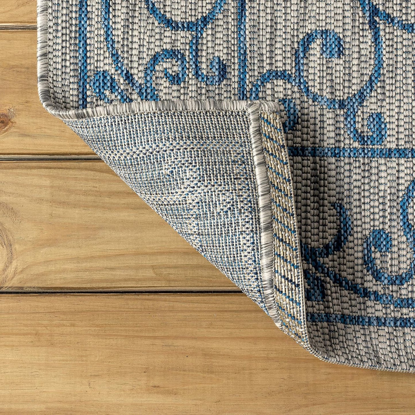 JONATHAN Y Vintage Filigree Indoor Outdoor Area Rug 4X6 Gray/Navy, Charleston Textured Weave for Backyard, Patio, Porch, Easy-Cleaning, High Traffic, Pet-Friendly, Non-Shedding (SMB106C-4)