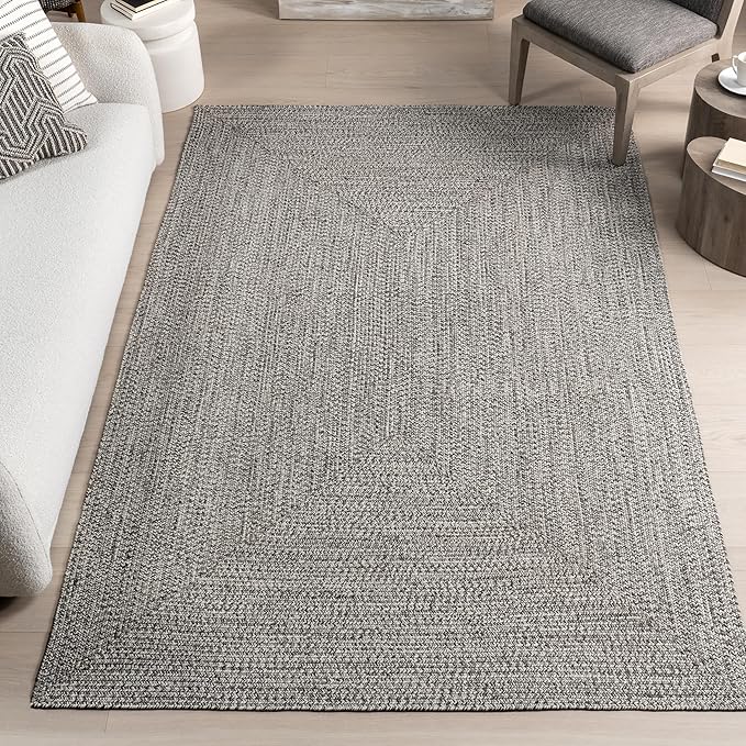 nuLOOM 4' Round Solid Hand Braided Indoor/Outdoor Area Rug, Pet-Friendly, High Traffic, Weather Resistant, for Patio, Balcony, Bedroom, Living, Dining Room, Wynn Salt and Pepper