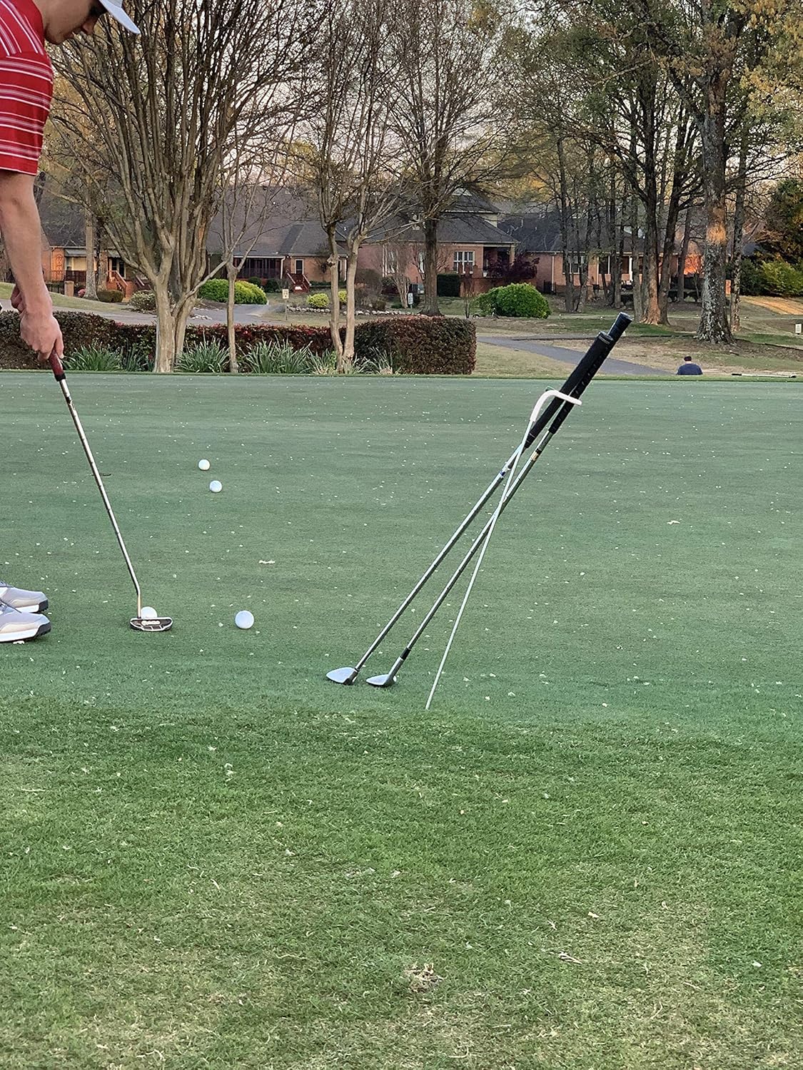 V-Shaped Golf Club Stand Keeps Your Clubs Clean, Dry & Visible, V-Stick Club Stand Made of Highly Durable Stainless Steel - Easy to Carry Golf Club Holder